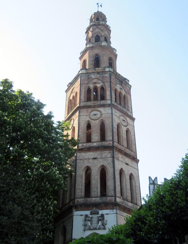 torre di Moncanino