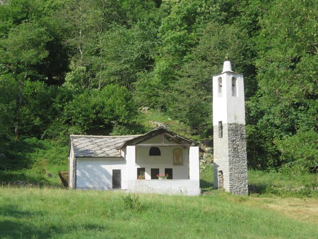 chiesetta e campanile presso Pratolungo